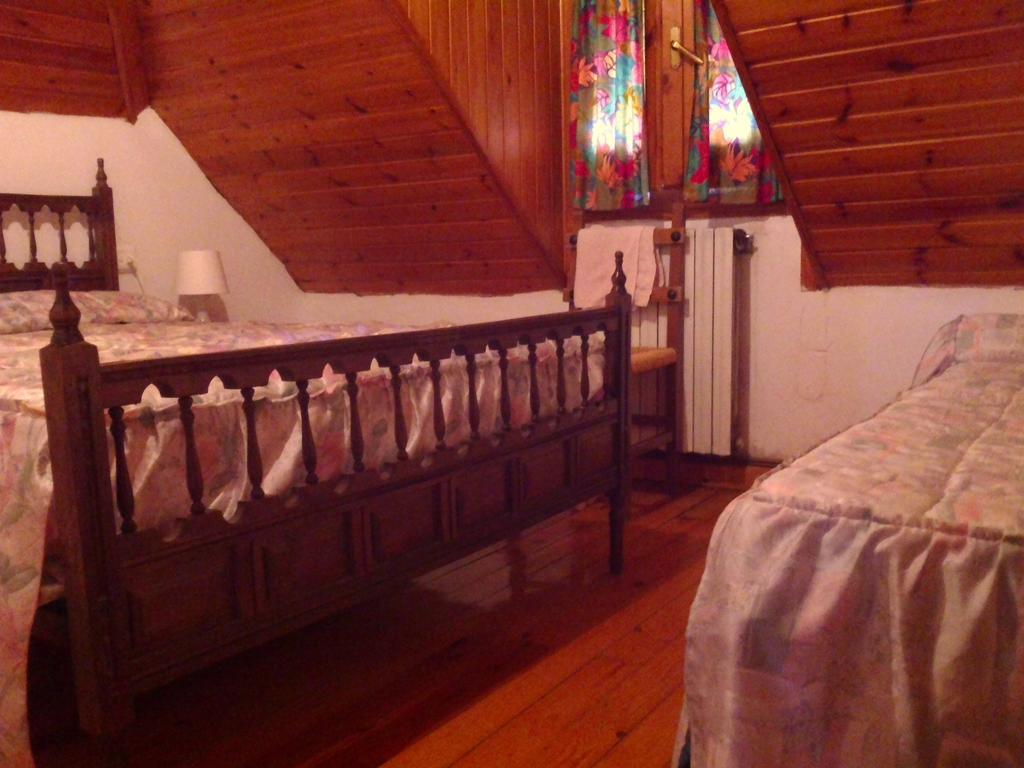 Pension Pallaruelo Saravillo Zimmer foto